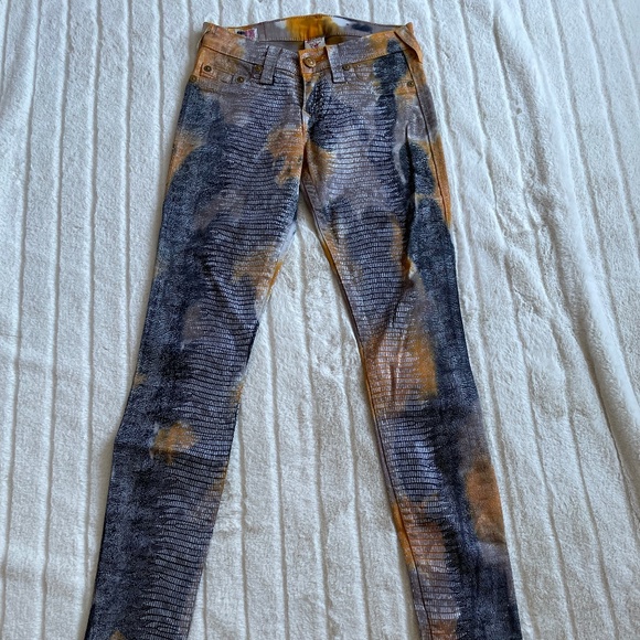 True Religion Halle Snake Print Skinny Jeans - Picture 2 of 13